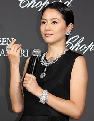 長澤まさみ、264カラットのダイヤに負けない輝き「自分を格上げしてくれる」