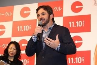「ザ・サークル」J・ポンソルト監督が初来日！ バイきんぐのSNS活用術を判定