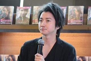 藤原竜也「22年目の告白」DVD発売イベントに「断れない男だから」登壇