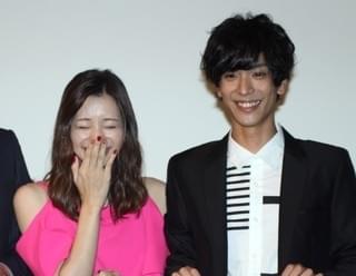 足立梨花“おっぱい封印”も……やっぱり連呼！黒羽麻璃央は「おっきい方が好き」