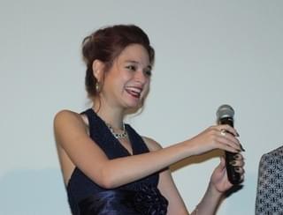 足立梨花“おっぱい封印”も……やっぱり連呼！黒羽麻璃央は「おっきい方が好き」