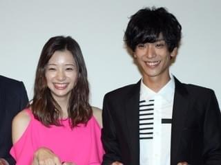 足立梨花“おっぱい封印”も……やっぱり連呼！黒羽麻璃央は「おっきい方が好き」