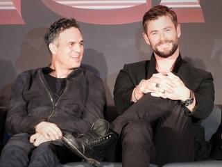 クリス・ヘムズワース「今回のハルクが大好き」にマーク・ラファロがデレデレ