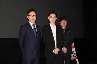 菅田将暉、関空からヘリで移動！「火花」プレミアのため釜山から駆けつける