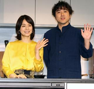 ムロツヨシ、“妻”石田ゆり子にデレデレ「ウチのゆり子です」