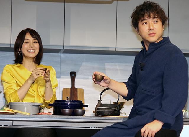 ムロツヨシ、“妻”石田ゆり子にデレデレ「ウチのゆり子です」