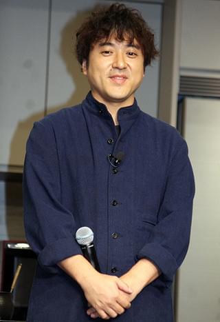 ムロツヨシ、“妻”石田ゆり子にデレデレ「ウチのゆり子です」