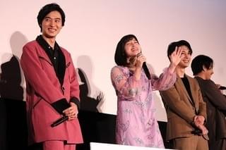 山崎賢人、衝撃の“変顔”披露！ 橋本環奈は福田雄一監督と“舌戦”