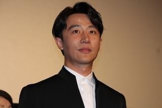染谷将太、チェン・カイコー監督の現場は「経験したことない世界」 特別映像が世界最速上映