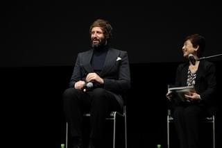 「エンドレス・ポエトリー」アダン・ホドロフスキーが来日 父の演出、家庭での姿を語る