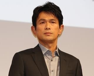 佐藤浩市、6年ぶり主演連ドラ「石つぶて」は「血湧き肉躍る」