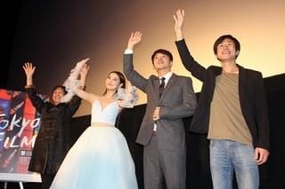 “遺灰安置宿”営む男を描く「ソウル・イン」監督、実の母を主要キャストに起用