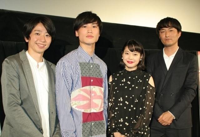 祖父の葬儀をきっかけに家族たちの本音があらわになるドラマ