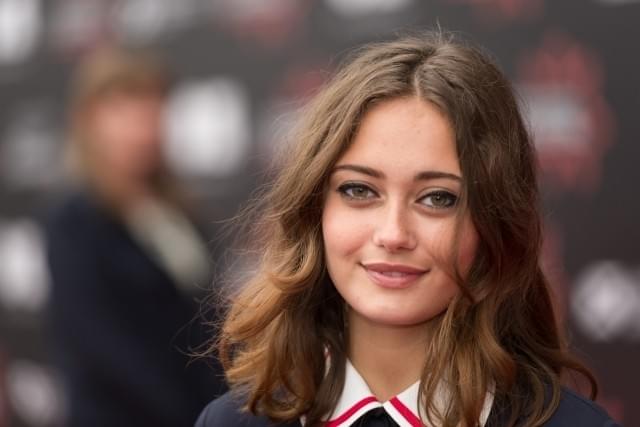 「ミス・ペレグリン」の英若手女優エラ・パーネル、「スウィートビター」ドラマ版に主演