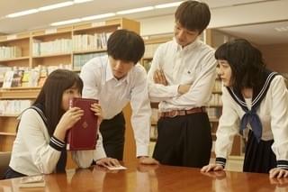 山崎賢人＆広瀬アリスが一瞬で役になりきる！「氷菓」メイキング映像公開