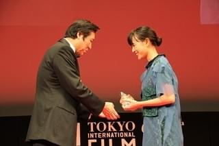 石橋静河＆松岡茉優、第30回東京国際映画祭の“ジェムストーン賞”に！