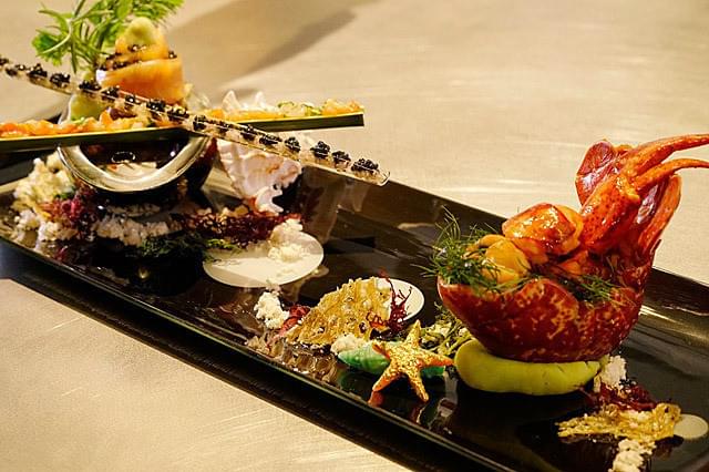 垂涎の料理も見どころ