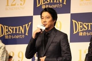 堺雅人、“妻”高畑充希への愛が止まらず！「手を握りたかった」