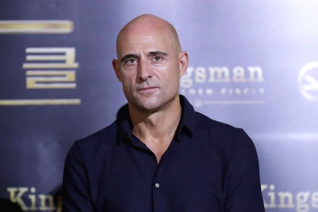 マーク・ストロング