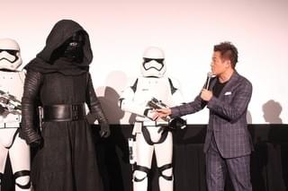 「スピードワゴン」井戸田＆小沢にカイロ・レンが激怒!?フォースで首を締め上げる