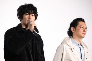 井浦新、瑛太を好きすぎて演技中にキス寸前？「愛してやまない人」