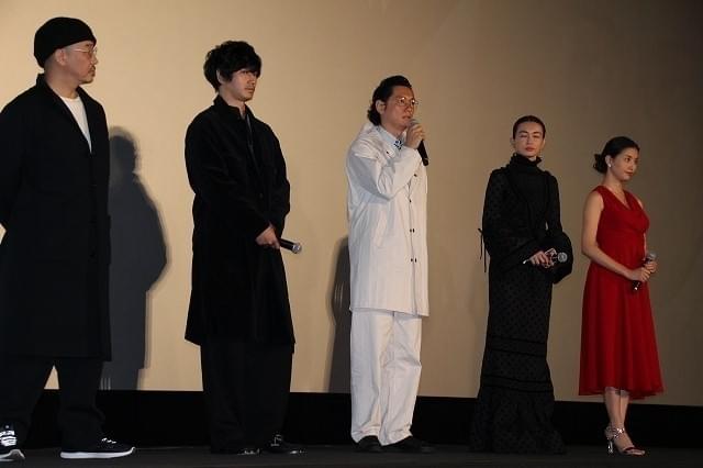 井浦新、瑛太を好きすぎて演技中にキス寸前？「愛してやまない人」