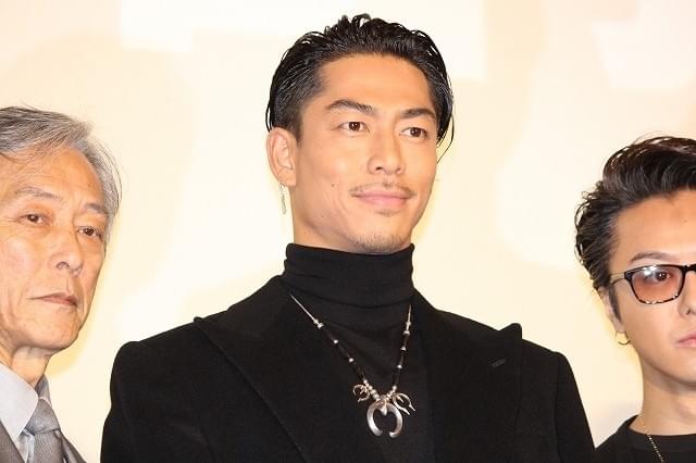 AKIRAに“カツラ疑惑”浮上!?「HiGH&LOW」終章初日に激白「伝説の総長はホルモンすごい」