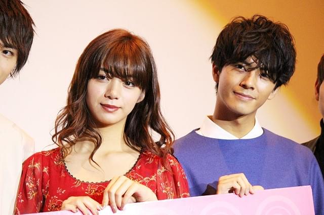 池田エライザ、まさかの“野次”にも負けず笑顔！映画初主演「一礼して、キス」公開