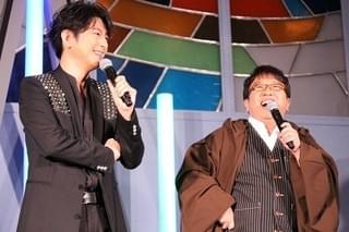 世界にひとつだけ！日劇に「スター・ウォーズ」ライトセーバー型オブジェが点灯