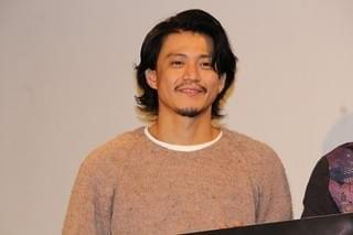 実写「銀魂」続編の公開が決定！小栗旬＆福田雄一監督が発表「主演ムロツヨシかも」