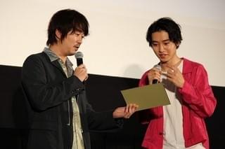 山崎賢人、麻生周一の言葉で新境地に意欲 新井浩文は予期せぬプレゼントに不満？