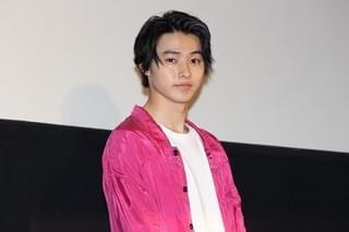 山崎賢人、麻生周一の言葉で新境地に意欲 新井浩文は予期せぬプレゼントに不満？