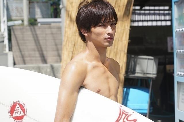 横浜流星、サーファー役でさわやかイメージ一新