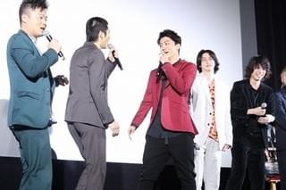 健太郎、山田裕貴と絶妙なコンビ芸披露「お前どこ中じゃ！？」「舞台挨拶中じゃ！」