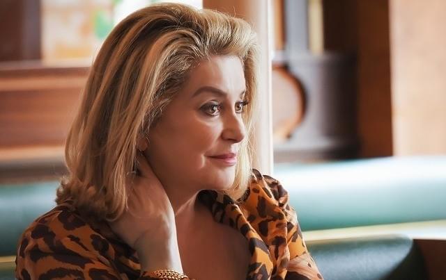 「ルージュの手紙」場面カット