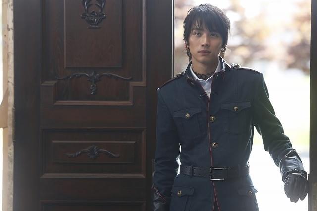 スピンオフドラマは映画版の前日譚