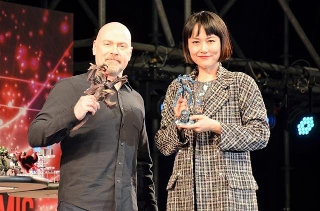 「パシリム」続編デナイト監督「東京をぶっ壊すのが夢だった」新映像を日本で初披露