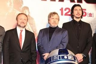 マーク・ハミル＆R2-D2のハグにファン1000人歓喜！「SW」新作引っさげ豪華メンバー来日