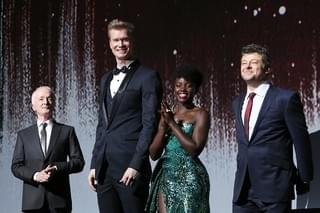 故キャリー・フィッシャーさんに捧げた「最後のジェダイ」観客6000人の心震わす！