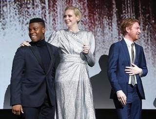 故キャリー・フィッシャーさんに捧げた「最後のジェダイ」観客6000人の心震わす！