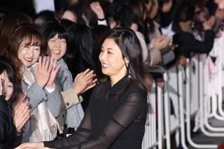 阿部寛「新参者」聖地・日本橋でファン500人との触れ合いに感無量！