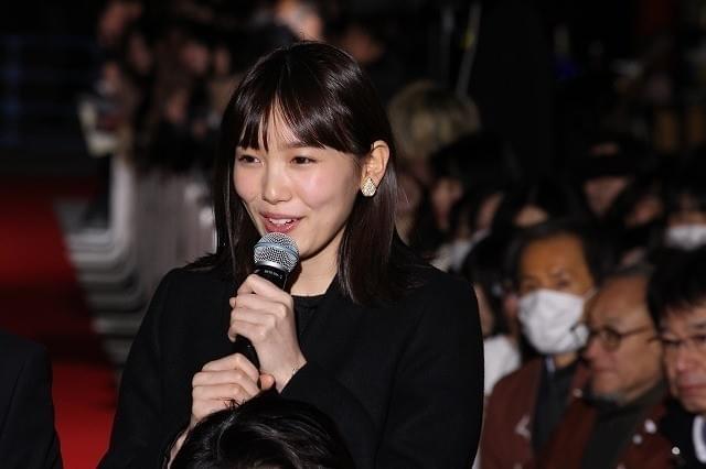 阿部寛「新参者」聖地・日本橋でファン500人との触れ合いに感無量！