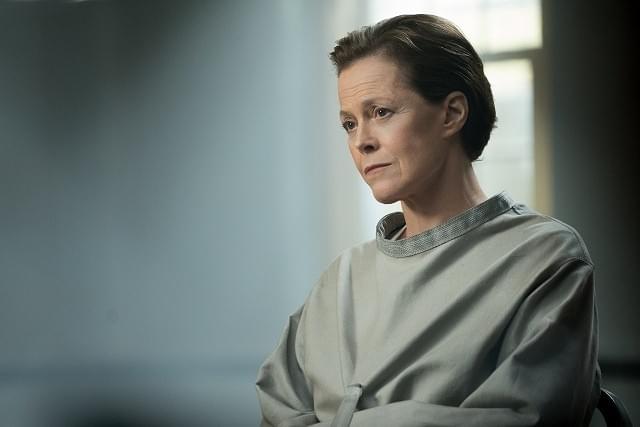 シガニー・ウィーバーが狂気の天才女医を怪演！「レディ・ガイ」本編映像披露