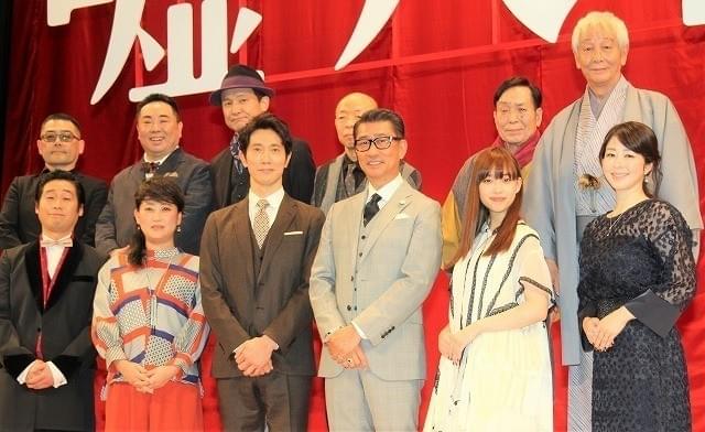 中井貴一＆佐々木蔵之介、12人舞台挨拶にタジタジ「舞台挨拶は5人まで」