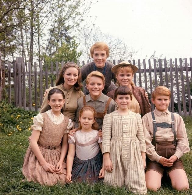 「サウンド・オブ・ミュージック」に 14歳で出演したヘザーさん(2列目一番右)