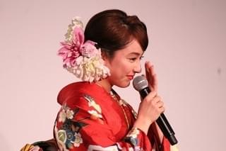 平祐奈「みせコド」最後の舞台挨拶で涙 中島健人＆知念侑李も感激「帰ったら泣いちゃう」