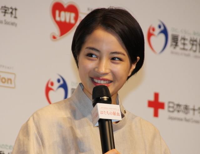 若者に献血を呼びかけた広瀬すず