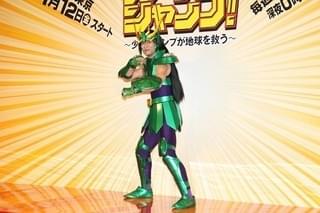 伊藤淳史はルフィ、生駒里奈はナルト！ジャンプ編集部全面協力ドラマで人気キャラのコスプレ挑戦