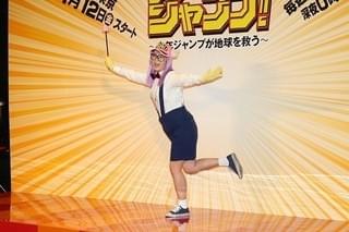 伊藤淳史はルフィ、生駒里奈はナルト！ジャンプ編集部全面協力ドラマで人気キャラのコスプレ挑戦