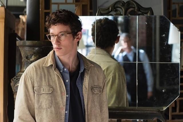 主演は新進俳優カラム・ターナー